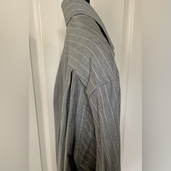 NWOT Tommy Hilfiger Ithaca dress shirt - Picture 7 of 10